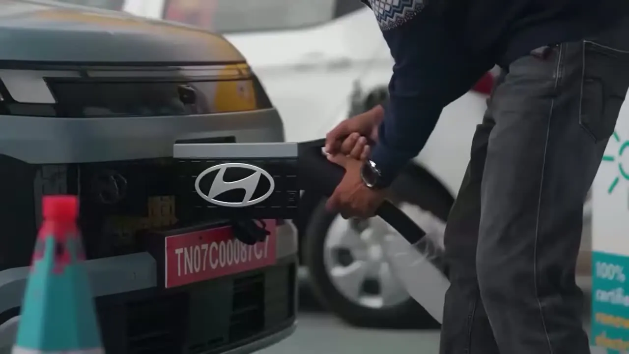 Hyundai Unveils $21K Electric Car That Could Crush BYD, Tesla & Toyota supporting visual from EVCUBE.NET