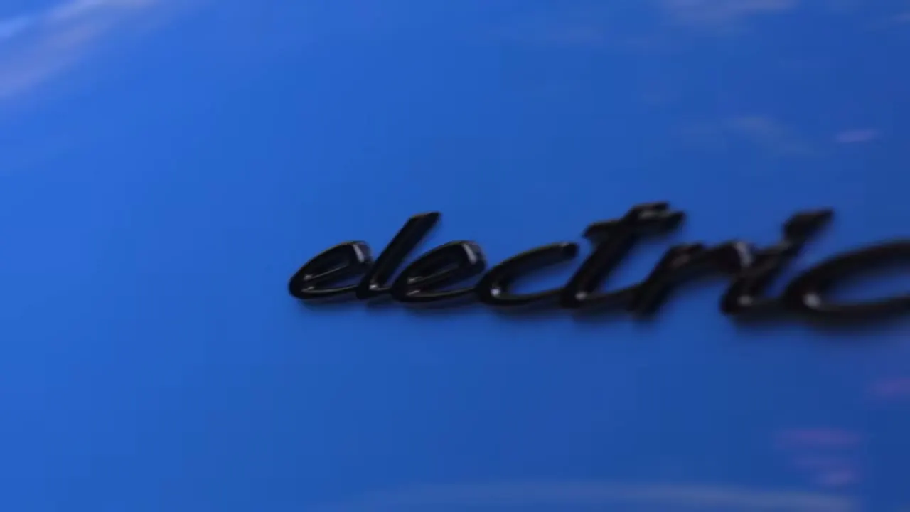 Holy crap, this is fast!! // 2026 Porsche Macan GTS Review additional supporting visual from EVCUBE.NET