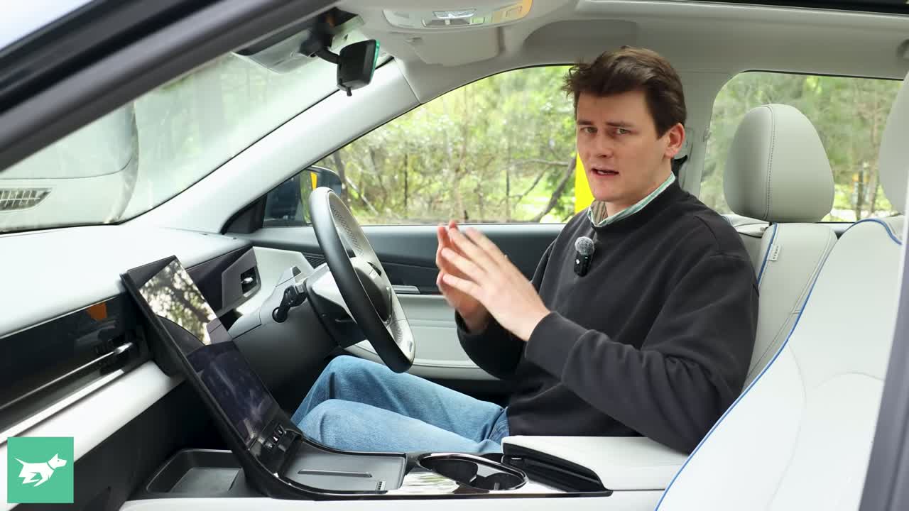 Jaecoo J5 EV interior screen