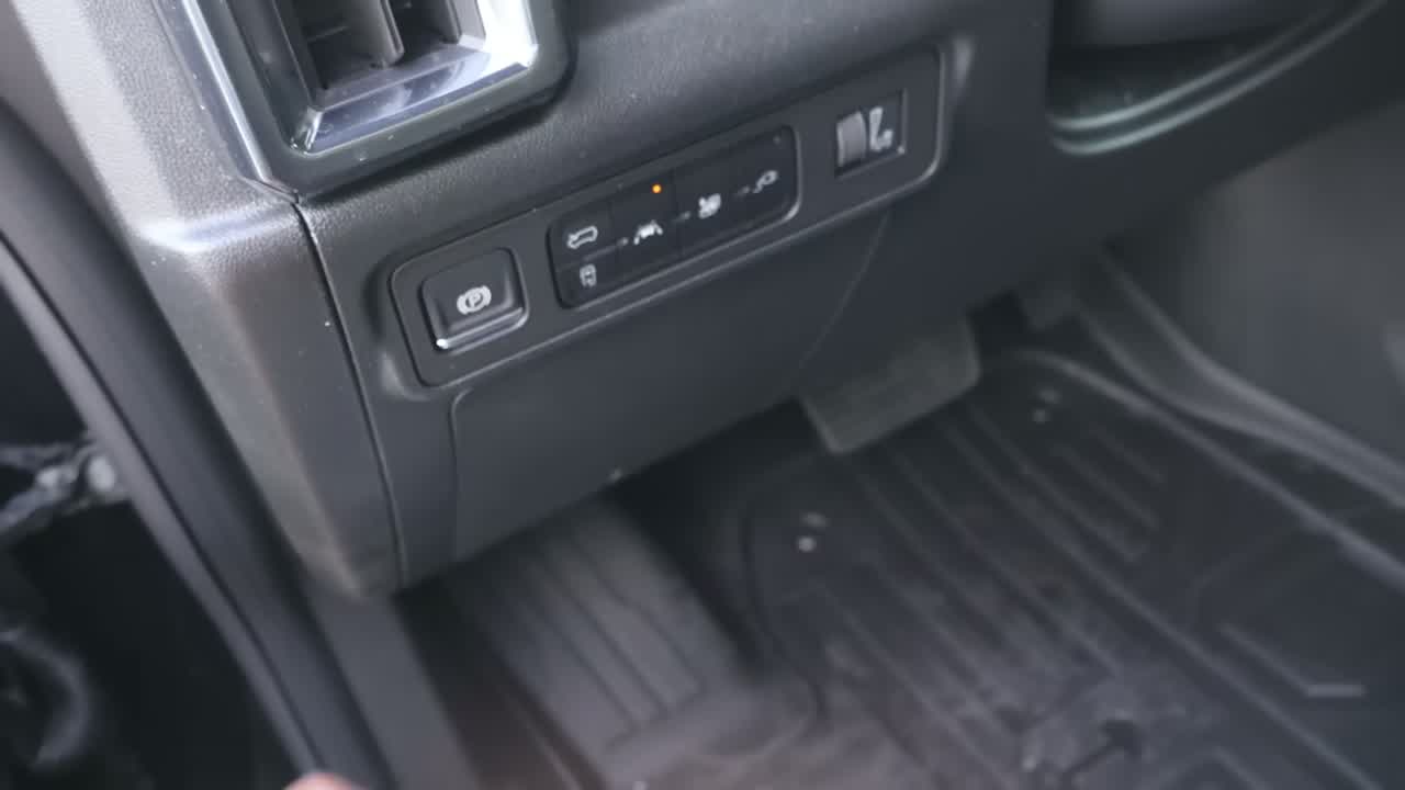 Hummer EV charge port and fast-charge capability detail