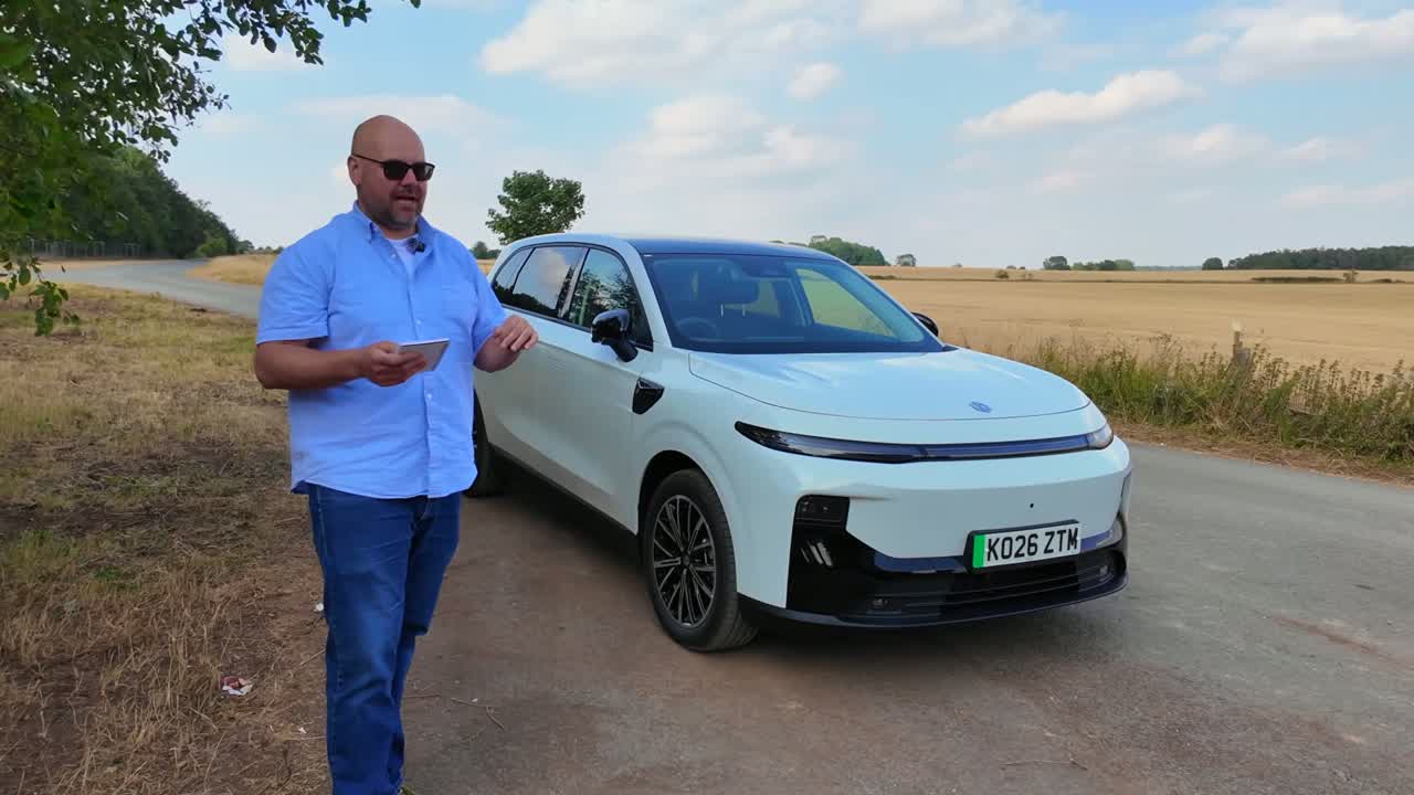 Leapmotor B10 driving on public road