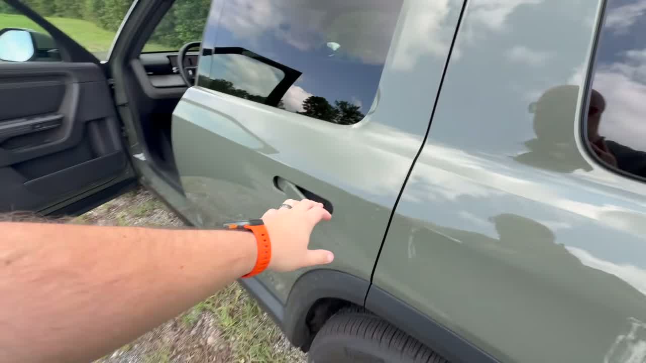 Rivian R1S used as the comparison reference vehicle