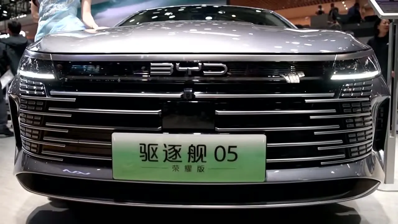 BYD's sales rise for second month, buoyed by exports supporting visual from EVCUBE.NET