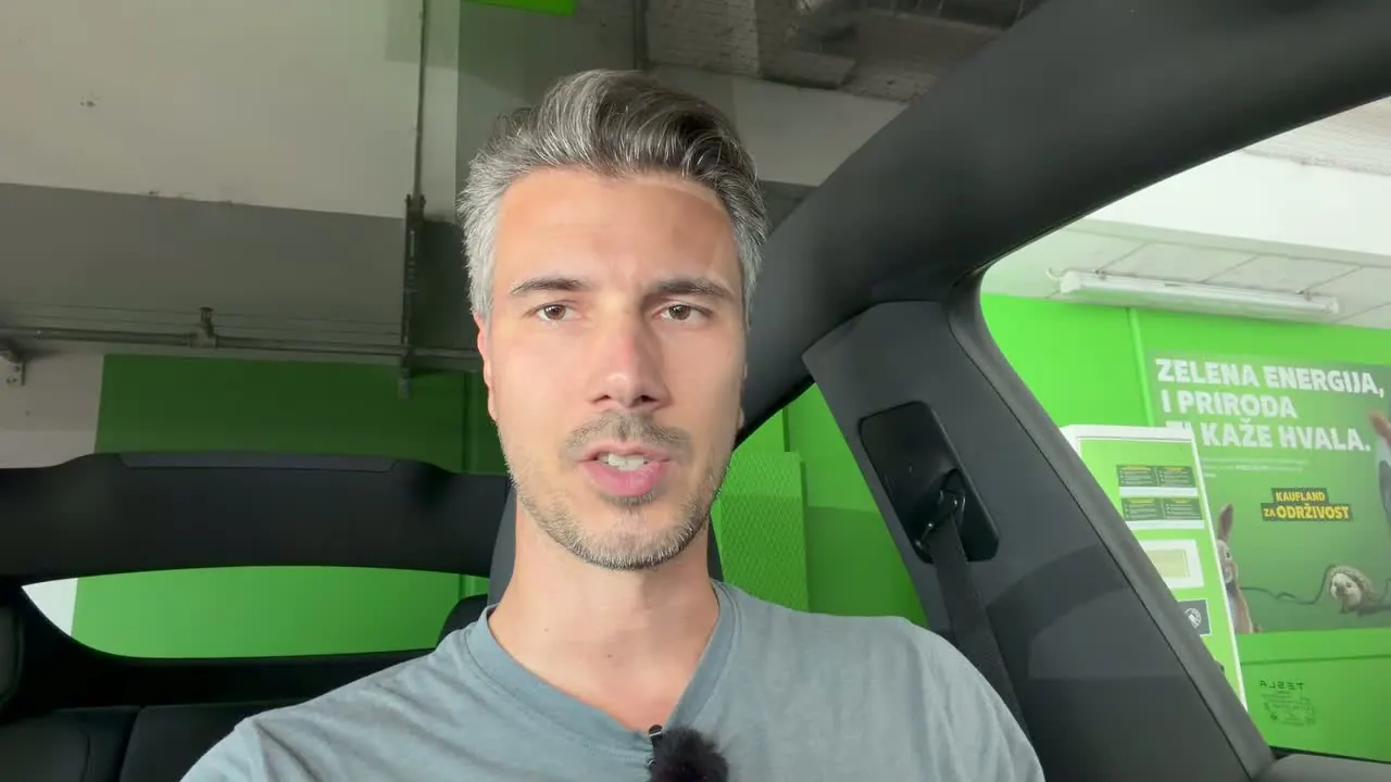 Tesla Model Y Premium LR RWD 2026 Highway Range Test 130 km/h (80 mph) supporting visual from EVCUBE.NET