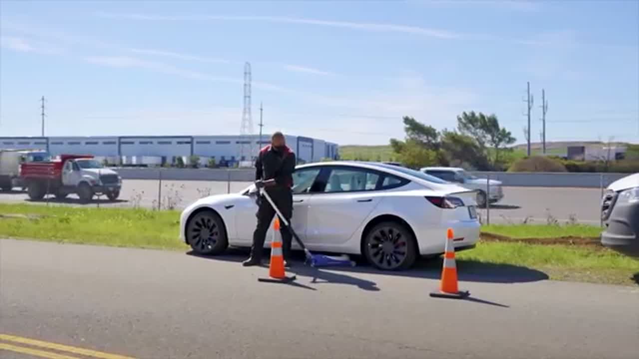 Tesla service manuals and parts catalog now free to owners